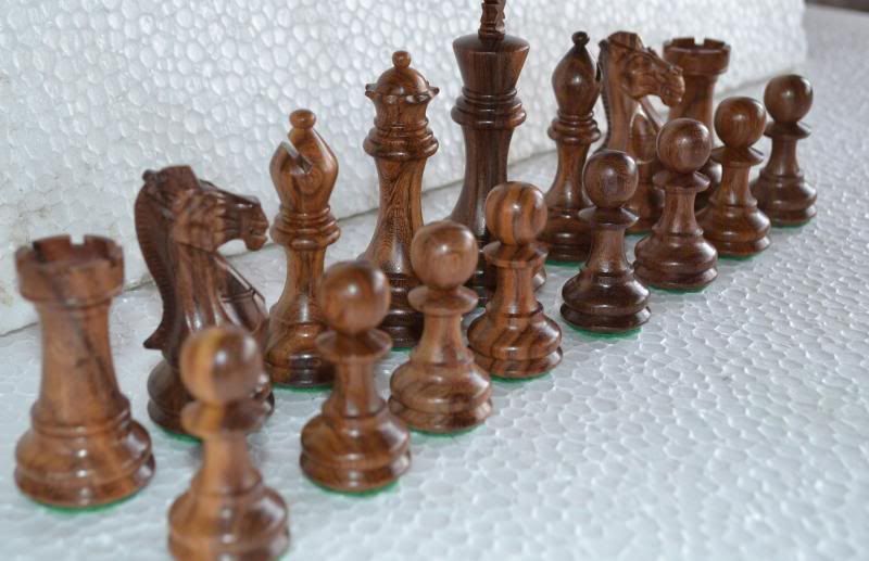 Royal 

Chess Set photo r7.jpg