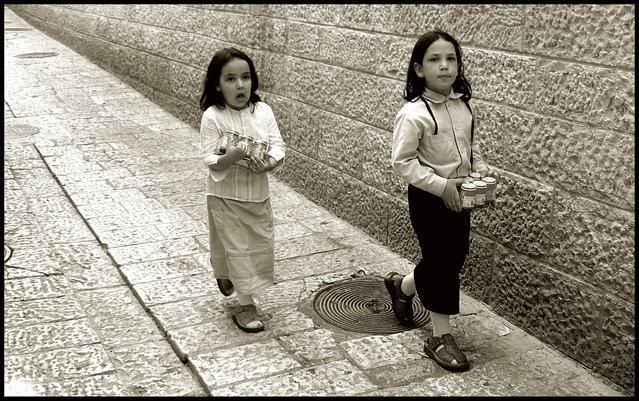 Photo Sharing and Video Hosting at Photobucket