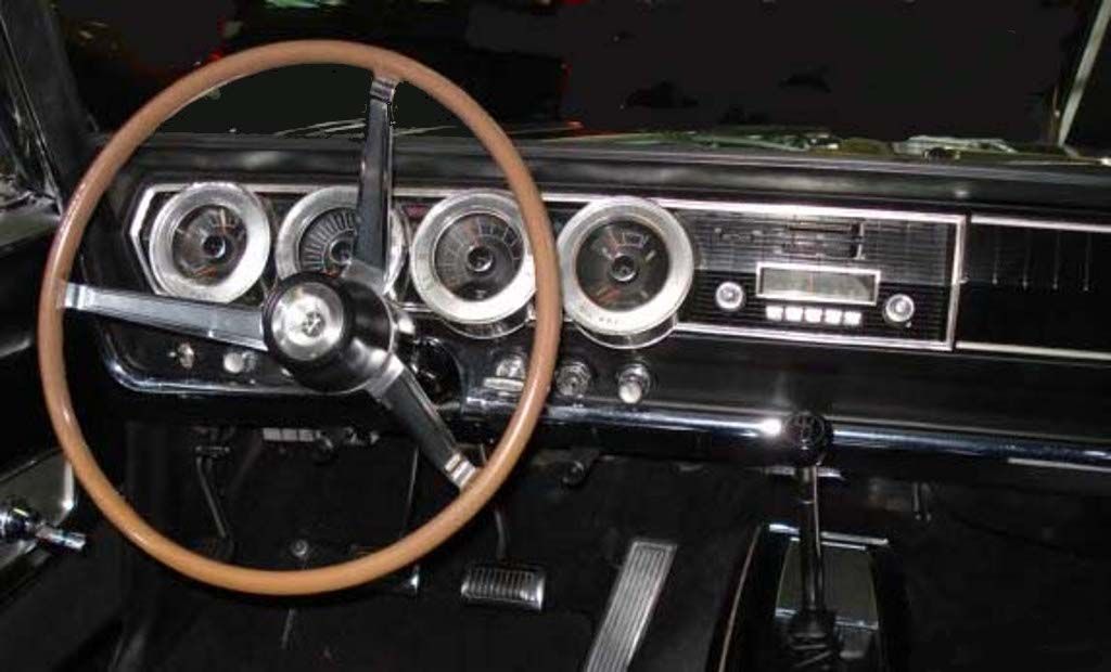 [Image: 1966DodgeCharger-Blackdashboardwithoutfa...gwheel.jpg]