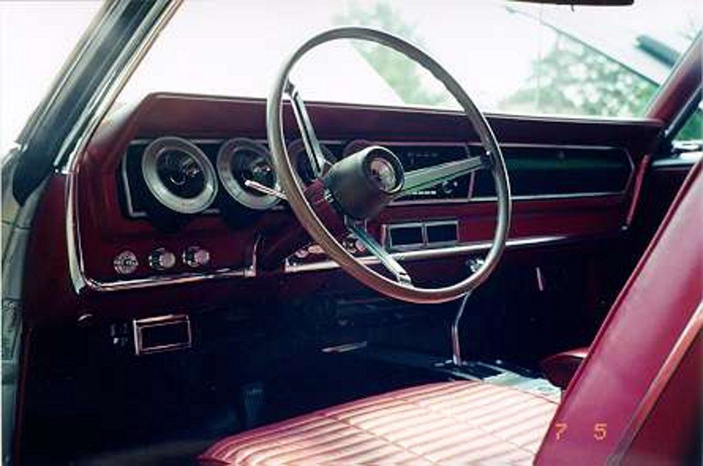 [Image: 1966DodgeCharger-Redinterior-dashboardwi...g~original]