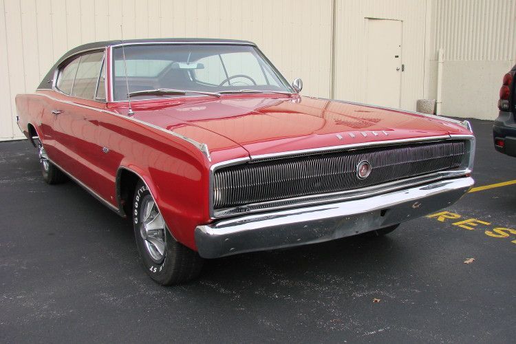 [Image: 1967DodgeCharger1-redwithblackvinyl.jpg~original]