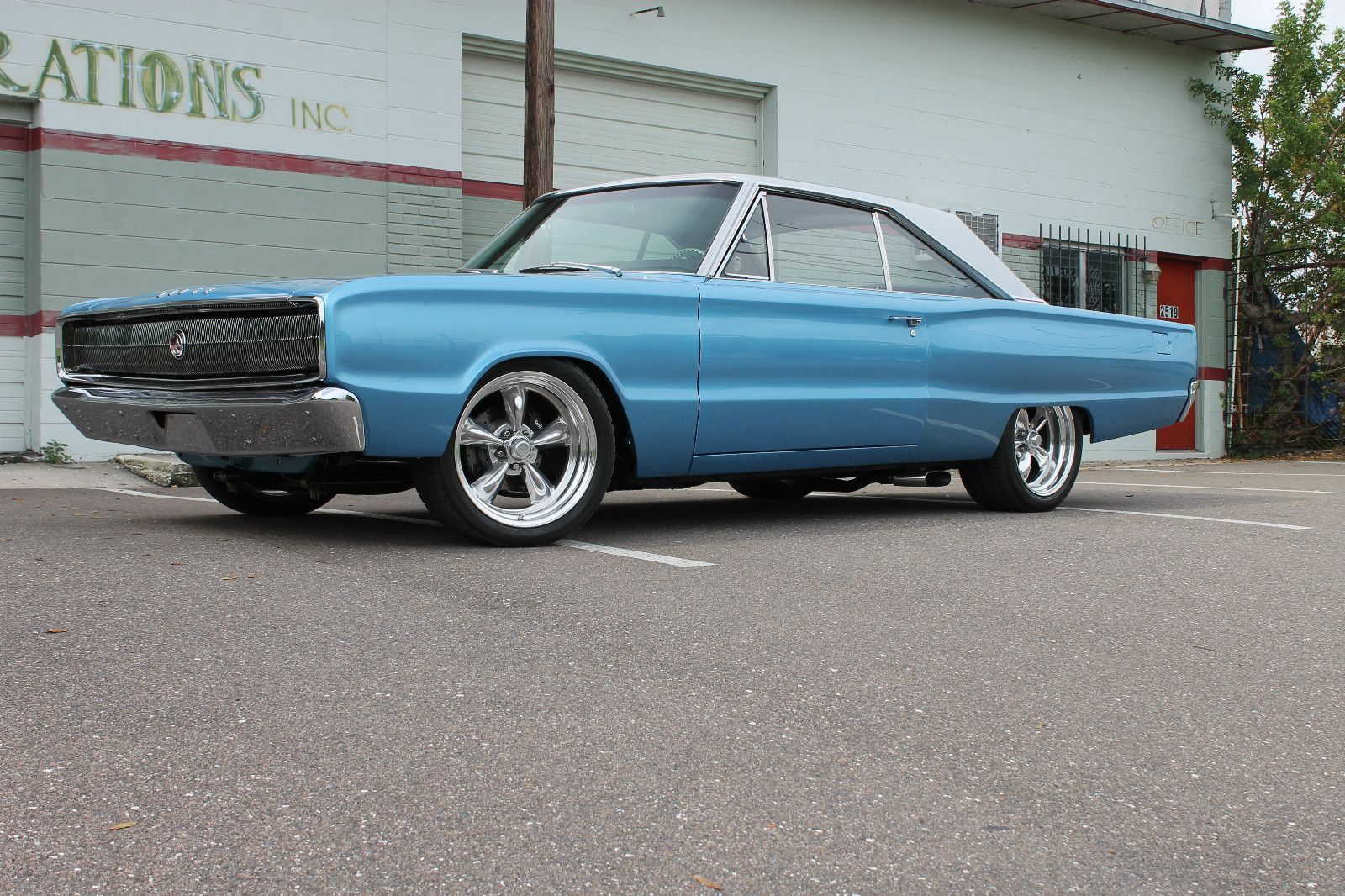 [Image: 1966DodgeCoronetwitha66-67Chargerfrontgr...g~original]