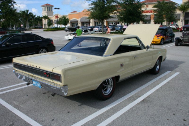 [Image: 1967Coronet-White-DCRmembercar2-rearsideview.jpg]