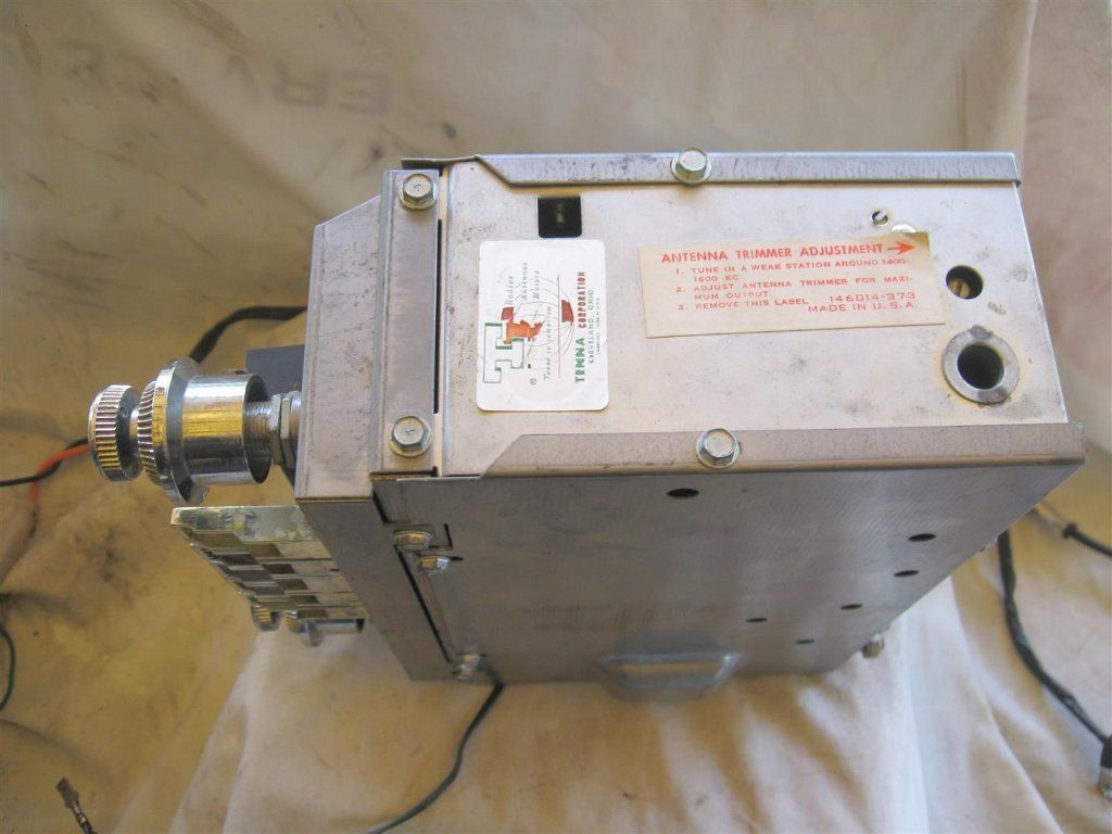 [Image: 1967DodgeAMIFMRadio2.jpg]