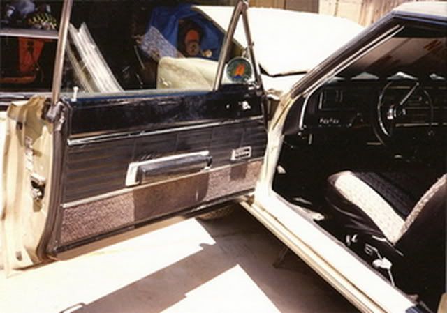 [Image: 1966Coronet-interiorbeforerestor-3.jpg]