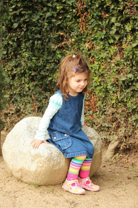  photo hide_seek_eva_01_resize_zps8df07102.jpg