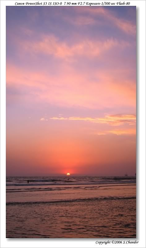 IMAGE: http://i146.photobucket.com/albums/r253/chander_7/My%20Favourites/Sunset_Processed.jpg