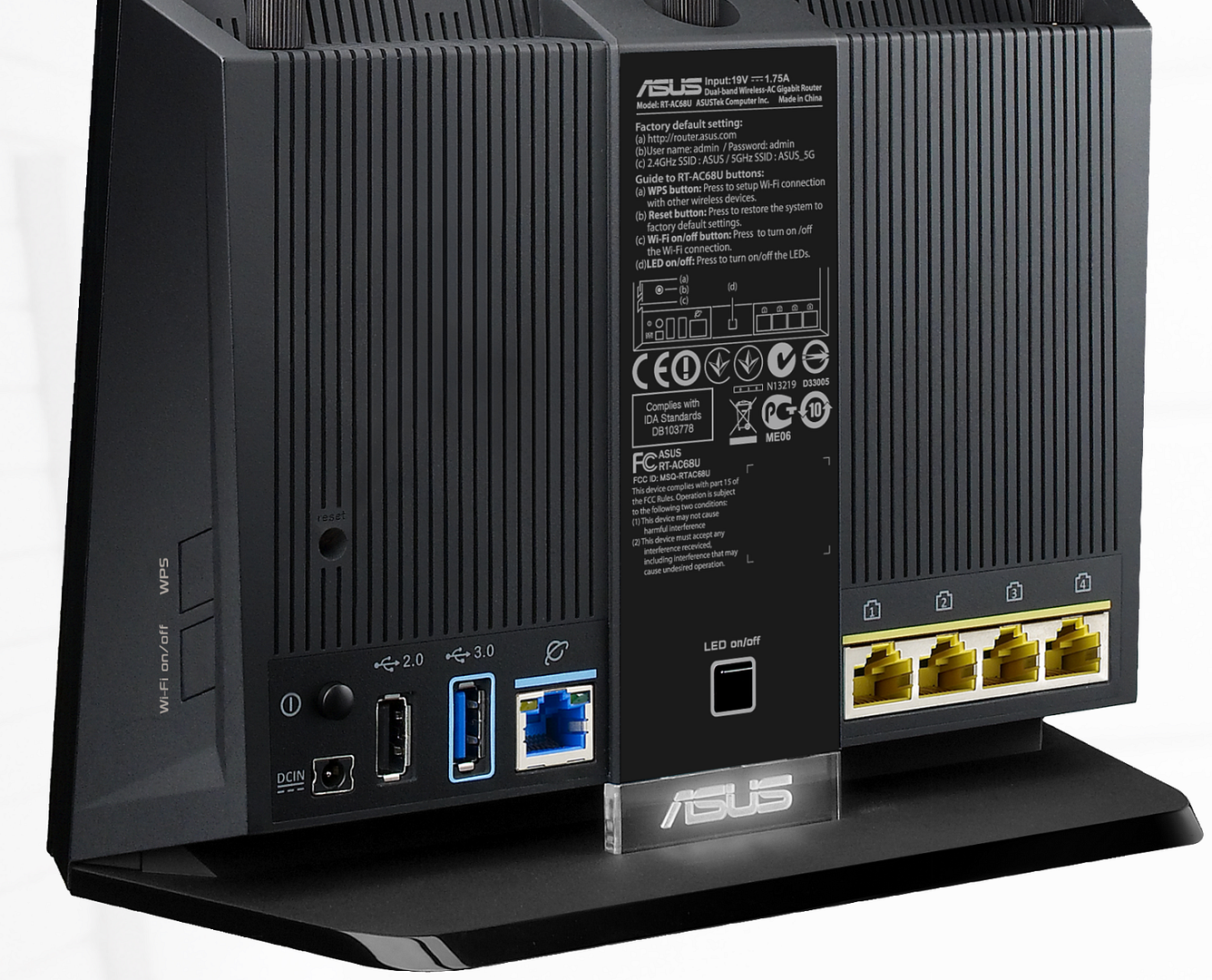 [Maylyn's Preview ~ Networking] ASUS RT-AC68U - www.hardwarezone.com.sg