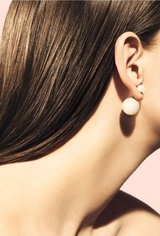 mise en dior tribal pearl earrings