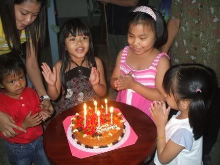 เพื่อ น้องพันช์