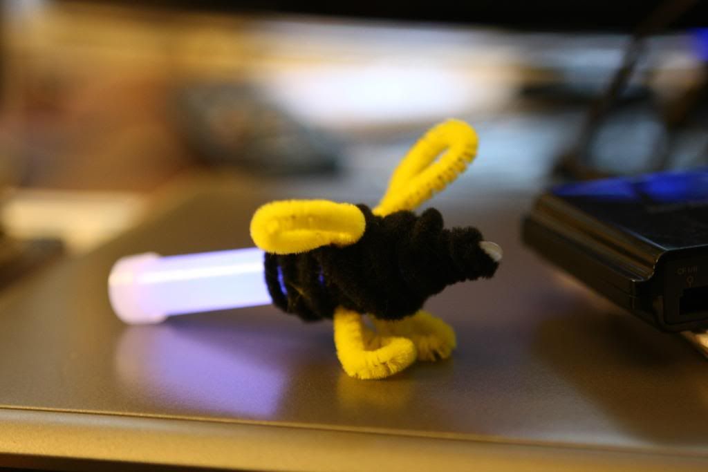 IMAGE: http://i146.photobucket.com/albums/r260/m_baylon/halloween_2009/hwn_11.jpg