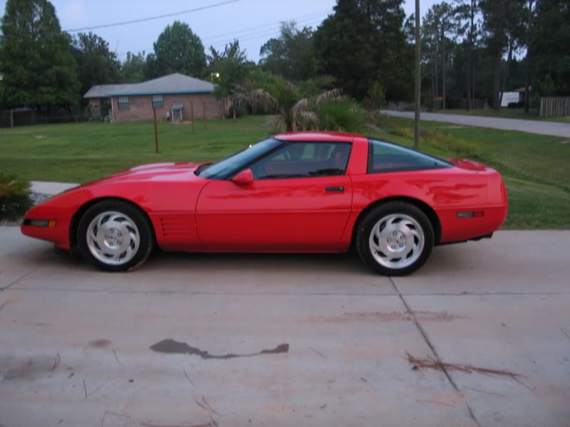 Ericstruckandpicturesofthecorvette0.jpg
