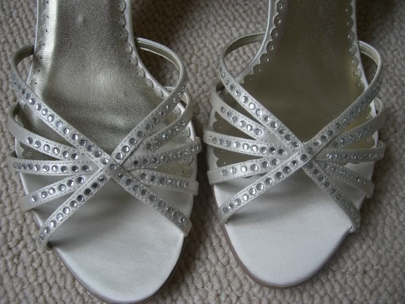 Exclusive contempo silver bridal shoes