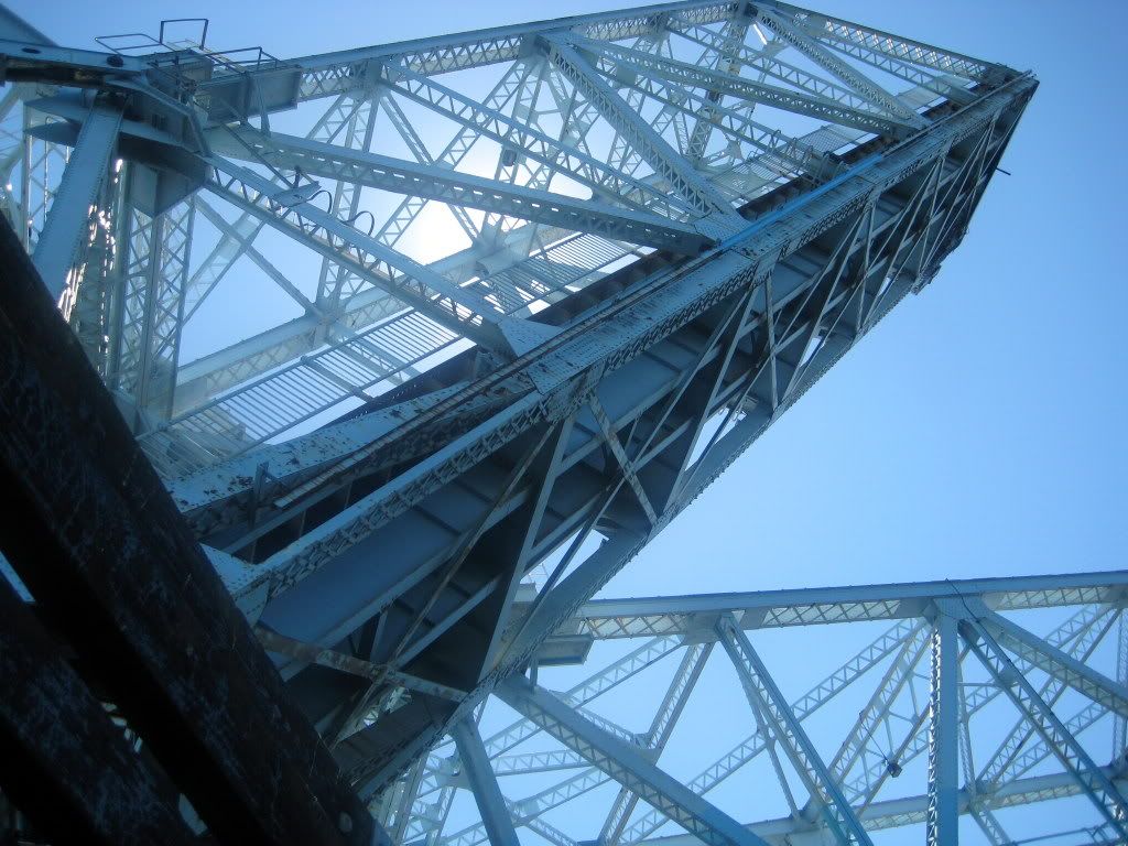 Johnson Street Bridge, in 