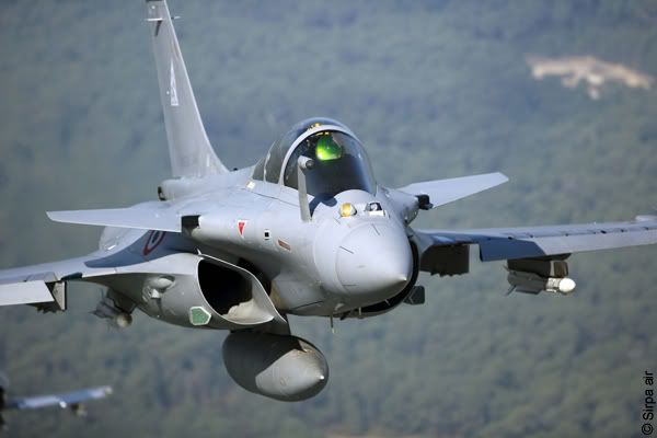 http://i146.photobucket.com/albums/r279/sampaix/20_05_08_rafale-1.jpg