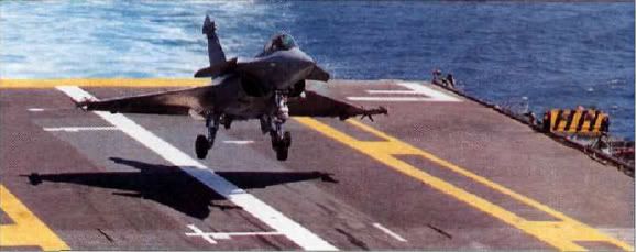 http://i146.photobucket.com/albums/r279/sampaix/Rafale-Foch-1.jpg