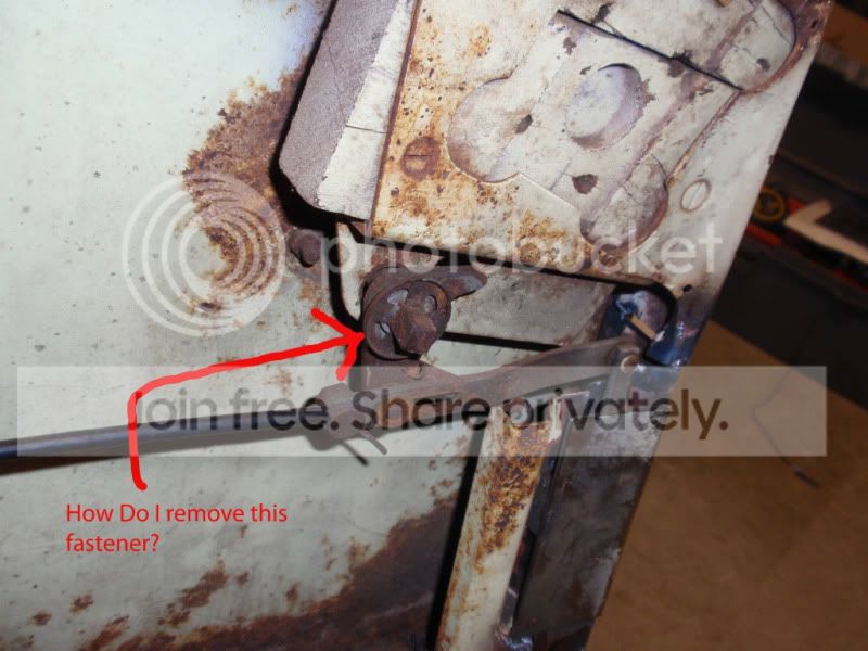 Doorfastenerquestion.jpg