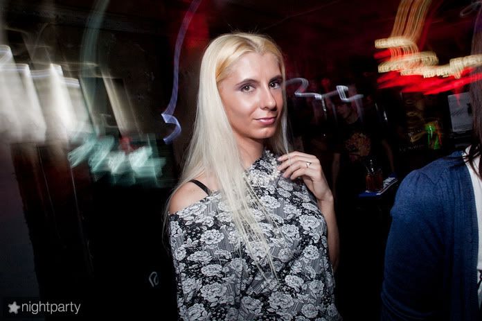 http://i146.photobucket.com/albums/r270/krbiska/MoiFoto/Klub/Club_2010-3.jpg