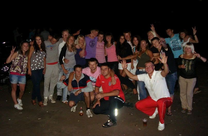 http://i146.photobucket.com/albums/r270/krbiska/MoiFoto/With_Friends/Dacha_2011-5.jpg