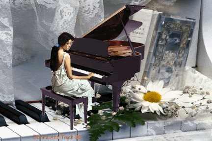 girlonpianoeb7.gif
